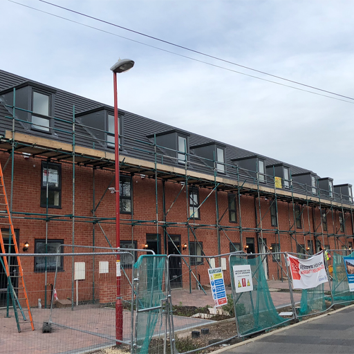 Independent scaffold install